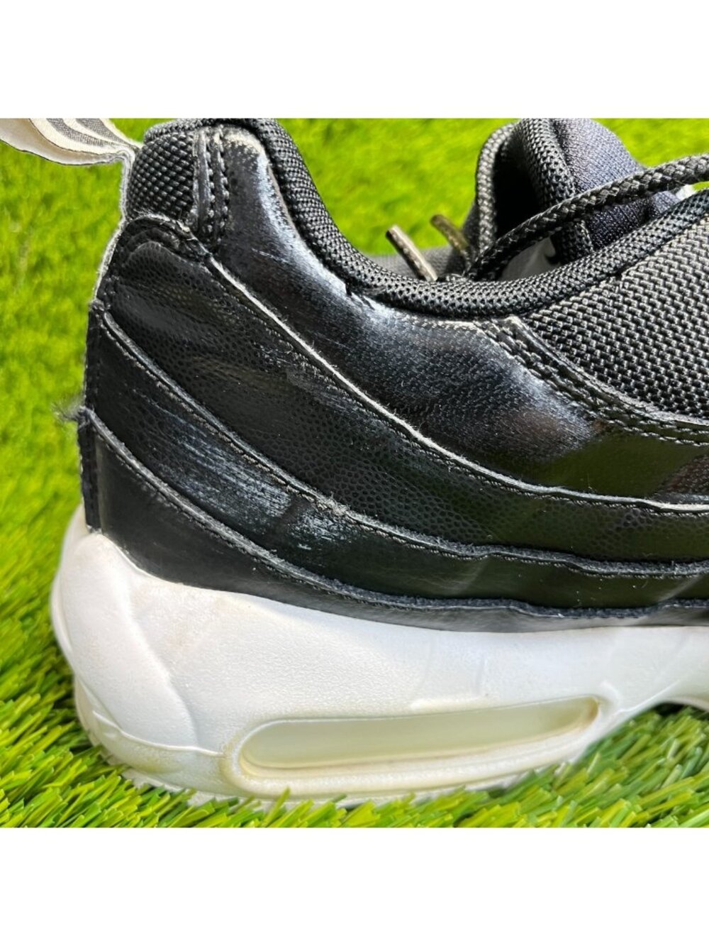 Nike Air Max 95 Premium Mens Size 11 Black White Athletic Running Shoes Sneakers - Picture 2 of 11